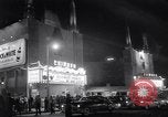 Standbild Mein Mann Godfrey Film Premier Los Angeles California USA, 1957, aus Sekunde 61 historischem Filmmaterial Videoclip 65675037997