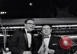 Standbild Mein Mann Godfrey film Premier Los Angeles California USA, 1957, aus Sekunde 30 historischem Filmmaterial Videoclip 65675037998