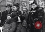 Standbild sowjetische und amerikanische Soldaten Moskau Russland Sowjetunion, 1945, aus Sekunde 61 historischem Filmmaterial Videoclip 65675038019
