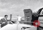 Image Joe Dimaggio et Marilyn Monroe United States USA, 1955, de la seconde 44 séquences d'archives historiques vidéo 65675038020