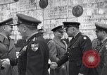 Standbild Allgemeine Van Flotte Athen Griechenland Syntagma Square, 1948, aus Sekunde 30 historischem Filmmaterial Videoclip 65675038021