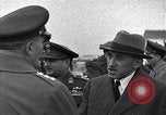 Standbild Allgemeine Van Flotte Athen Griechenland Syntagma Square, 1948, aus Sekunde 45 historischem Filmmaterial Videoclip 65675038021