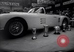 Image International Auto Show New York City USA, 1956, de la seconde 10 séquences d'archives historiques vidéo 65675038024