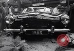 Image International Auto Show New York City USA, 1956, de la seconde 22 séquences d'archives historiques vidéo 65675038024