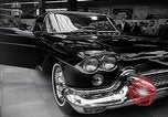 Image International Auto Show New York City USA, 1956, de la seconde 33 séquences d'archives historiques vidéo 65675038024