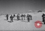 Immagine di Le forze britanniche intercettare illegale di immigrati ebrei Palestina, 1947, secondo 19 filmato di repertorio 65675038027