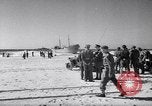 Immagine di Le forze britanniche intercettare illegale di immigrati ebrei Palestina, 1947, secondo 35 filmato di repertorio 65675038027