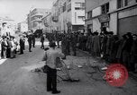 Standbild britischen Verhängung des Kriegsrechts in Eretz Israel Tel Aviv Palästina, 1947, aus Sekunde 21 historischem Filmmaterial Videoclip 65675038028