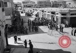 Standbild britischen Verhängung des Kriegsrechts in Eretz Israel Tel Aviv Palästina, 1947, aus Sekunde 42 historischem Filmmaterial Videoclip 65675038028