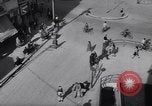 Standbild britischen Verhängung des Kriegsrechts in Eretz Israel Tel Aviv Palästina, 1947, aus Sekunde 52 historischem Filmmaterial Videoclip 65675038028
