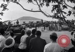 Standbild britische Truppen Verhängung des Kriegsrechts Tel Aviv Palästina, 1947, aus Sekunde 24 historischem Filmmaterial Videoclip 65675038029