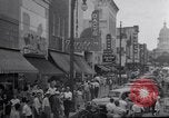 Standbild Zwerg Familie mit Baby Austin Texas USA, 1950, aus Sekunde 1 historischem Filmmaterial Videoclip 65675038030