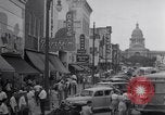 Standbild Zwerg Familie mit Baby Austin Texas USA, 1950, aus Sekunde 5 historischem Filmmaterial Videoclip 65675038030