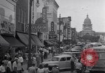 Standbild Zwerg Familie mit Baby Austin Texas USA, 1950, aus Sekunde 8 historischem Filmmaterial Videoclip 65675038030