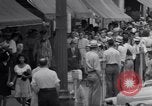 Standbild Zwerg Familie mit Baby Austin Texas USA, 1950, aus Sekunde 15 historischem Filmmaterial Videoclip 65675038030