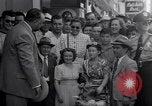 Standbild Zwerg Familie mit Baby Austin Texas USA, 1950, aus Sekunde 31 historischem Filmmaterial Videoclip 65675038030