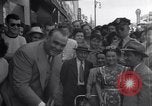 Standbild Zwerg Familie mit Baby Austin Texas USA, 1950, aus Sekunde 45 historischem Filmmaterial Videoclip 65675038030