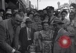 Standbild Zwerg Familie mit Baby Austin Texas USA, 1950, aus Sekunde 47 historischem Filmmaterial Videoclip 65675038030