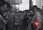 Standbild Zwerg Familie mit Baby Austin Texas USA, 1950, aus Sekunde 52 historischem Filmmaterial Videoclip 65675038030