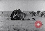 Standbild Beduinen Sinai Halbinsel, 1945, aus Sekunde 25 historischem Filmmaterial Videoclip 65675038045