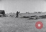 Standbild Beduinen Sinai Halbinsel, 1945, aus Sekunde 38 historischem Filmmaterial Videoclip 65675038045