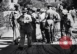 Standbild britische Soldaten Palästina, 1947, aus Sekunde 46 historischem Filmmaterial Videoclip 65675038055