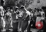Standbild britische Soldaten Palästina, 1947, aus Sekunde 47 historischem Filmmaterial Videoclip 65675038055