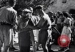 Standbild britische Soldaten Palästina, 1947, aus Sekunde 50 historischem Filmmaterial Videoclip 65675038055