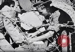 Standbild britische Soldaten Palästina, 1947, aus Sekunde 56 historischem Filmmaterial Videoclip 65675038055