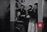 Standbild Milady's Handtaschen New York City USA, 1945, aus Sekunde 5 historischem Filmmaterial Videoclip 65675038063