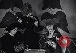 Standbild Milady's Handtaschen New York City USA, 1945, aus Sekunde 17 historischem Filmmaterial Videoclip 65675038063