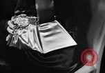 Standbild Milady's Handtaschen New York City USA, 1945, aus Sekunde 21 historischem Filmmaterial Videoclip 65675038063