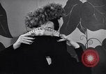 Standbild Milady's Handtaschen New York City USA, 1945, aus Sekunde 29 historischem Filmmaterial Videoclip 65675038063