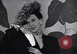 Standbild Milady's Handtaschen New York City USA, 1945, aus Sekunde 32 historischem Filmmaterial Videoclip 65675038063
