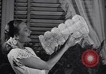 Standbild Milady's Handtaschen New York City USA, 1945, aus Sekunde 33 historischem Filmmaterial Videoclip 65675038063