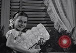 Standbild Milady's Handtaschen New York City USA, 1945, aus Sekunde 35 historischem Filmmaterial Videoclip 65675038063