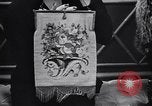 Standbild Milady's Handtaschen New York City USA, 1945, aus Sekunde 59 historischem Filmmaterial Videoclip 65675038063