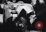 Image Mise aux enchères d'objets nazis Allemagne, 1945, de la seconde 26 séquences d'archives historiques vidéo 65675038065