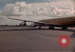 Immagine di Braniff piano a getto Il Vietnam, 1967, secondo 35 filmato di repertorio 65675038102