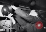 Immagine di Artiglieria tedesca e la Luftwaffe attacco aereo USA Germania, 1944, secondo 13 filmato di repertorio 65675038104