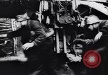Immagine di Artiglieria tedesca e la Luftwaffe attacco aereo USA Germania, 1944, secondo 25 filmato di repertorio 65675038104