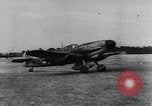 Immagine di Artiglieria tedesca e la Luftwaffe attacco aereo USA Germania, 1944, secondo 59 filmato di repertorio 65675038104