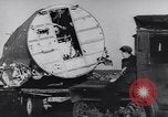 Standbild Wrack der US-Kampfflugzeuge abgeschossen von deutschen Truppen Deutschland, 1944, aus Sekunde 32 historischem Filmmaterial Videoclip 65675038105