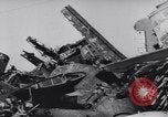 Standbild Wrack der US-Kampfflugzeuge abgeschossen von deutschen Truppen Deutschland, 1944, aus Sekunde 34 historischem Filmmaterial Videoclip 65675038105