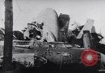 Standbild Wrack der US-Kampfflugzeuge abgeschossen von deutschen Truppen Deutschland, 1944, aus Sekunde 48 historischem Filmmaterial Videoclip 65675038105