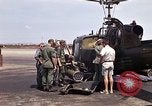 Standbild Viking crew Soc Trang Vietnam, 1968, aus Sekunde 16 historischem Filmmaterial Videoclip 65675038150