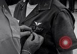Standbild General James F Collins Soc Trang Vietnam, 1963, aus Sekunde 5 historischem Filmmaterial Videoclip 65675038151