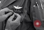 Standbild General James F Collins Soc Trang Vietnam, 1963, aus Sekunde 11 historischem Filmmaterial Videoclip 65675038151