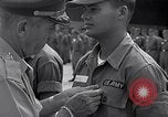 Standbild General James F Collins Soc Trang Vietnam, 1963, aus Sekunde 29 historischem Filmmaterial Videoclip 65675038151