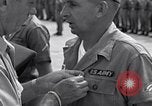Standbild General James F Collins Soc Trang Vietnam, 1963, aus Sekunde 43 historischem Filmmaterial Videoclip 65675038151